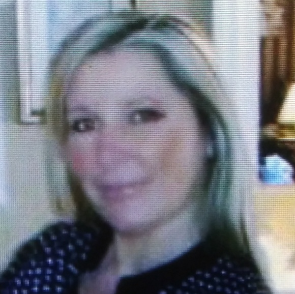 Meet your Posher, Rhonda - Picture 2 of 2